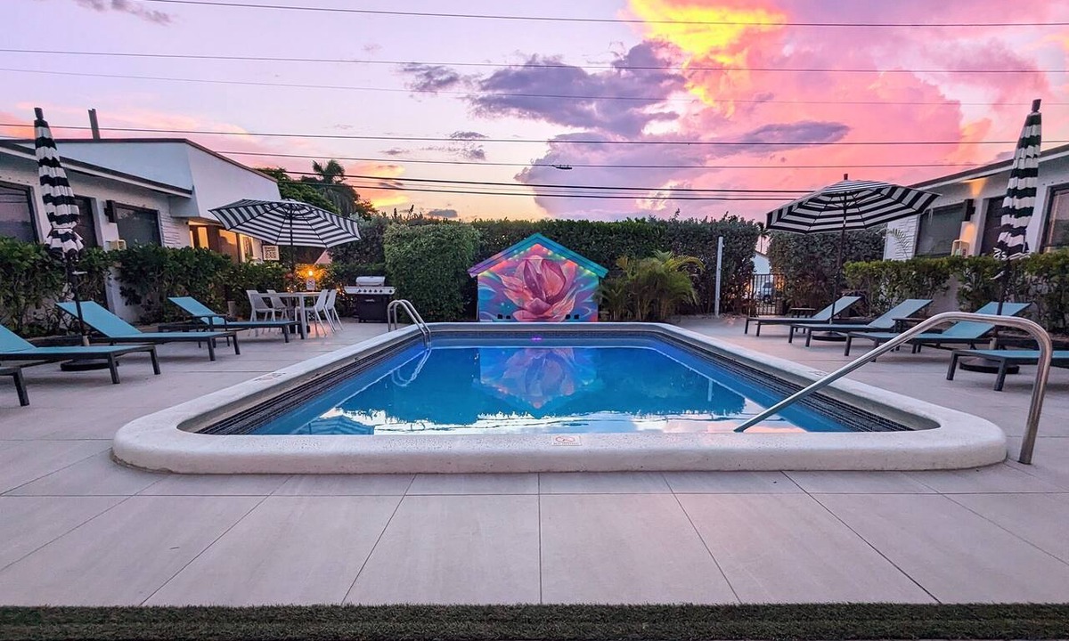 Deerfield Beach Apartment | Studio #112 Pet-Friendly | Sleeps 3 Guests