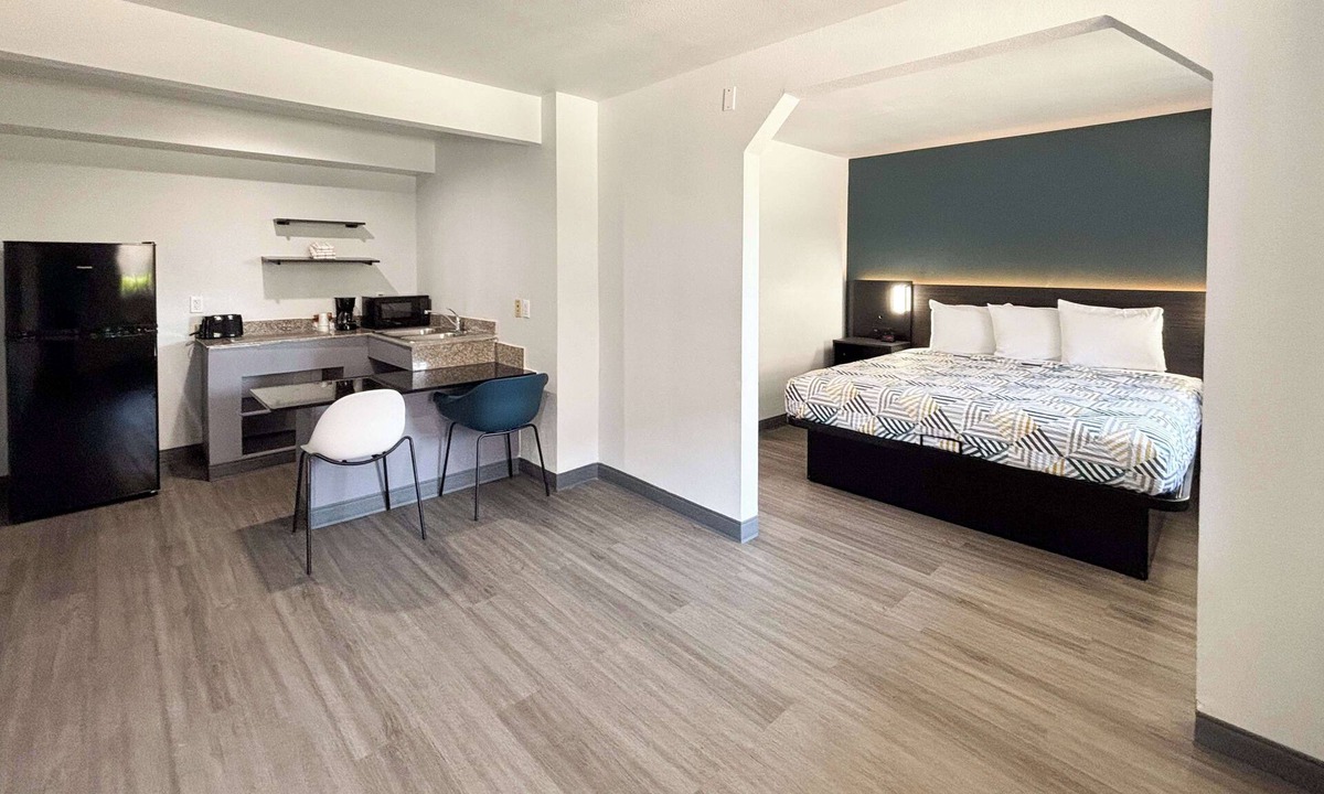 Las Colinas Hotel | Studio 6 Irving, TX – DFW North