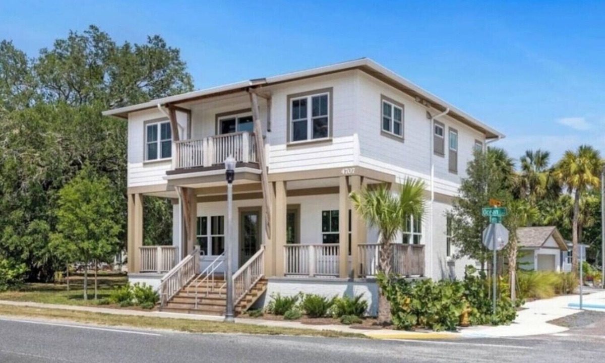 Mayport House | Stunning 3BR Overlooking the Water!