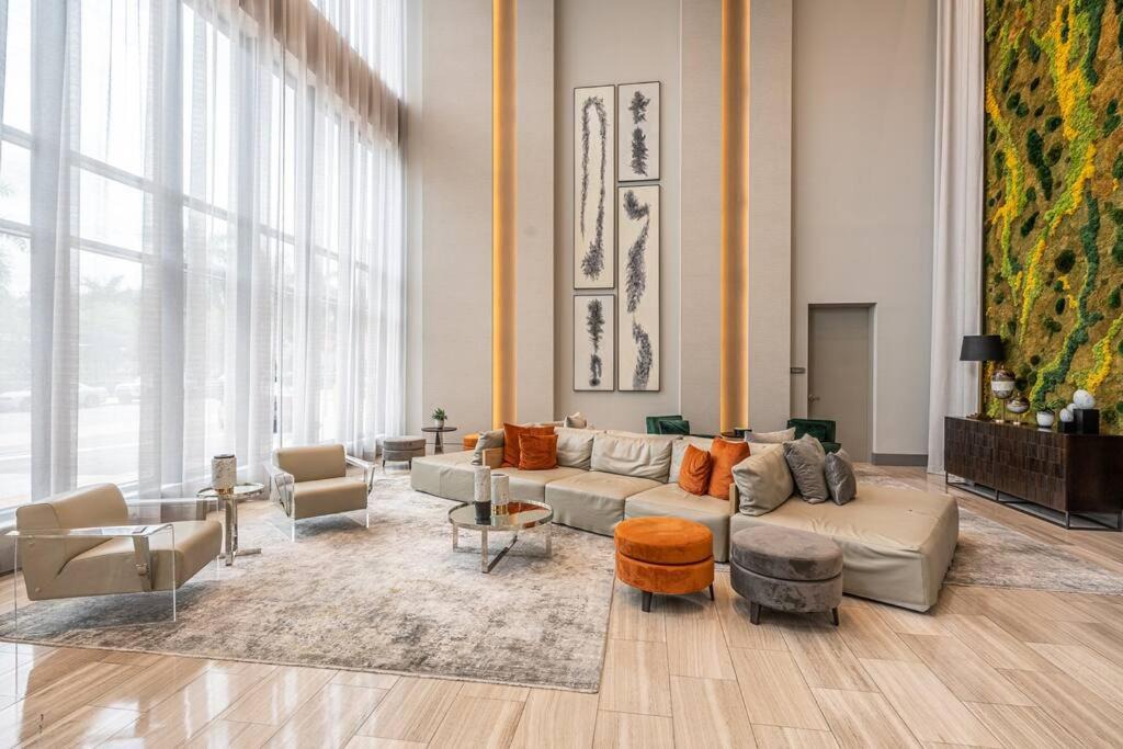 Doral Apartment | Stunning Apartment in Downtown Doral