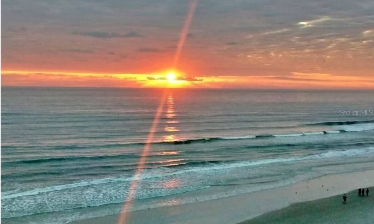 Ocean View Halifax Estates Condo | Stunning direct oceanfront 2-Bd/2-Bath Condo, 6th fl, Daytona Beach Shores FL