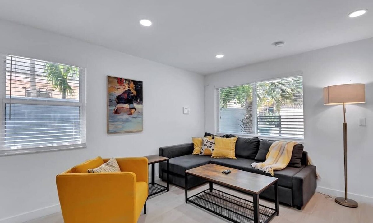Buena Vista Apartment | Stylish 2BR Retreat in Miami's Design District!