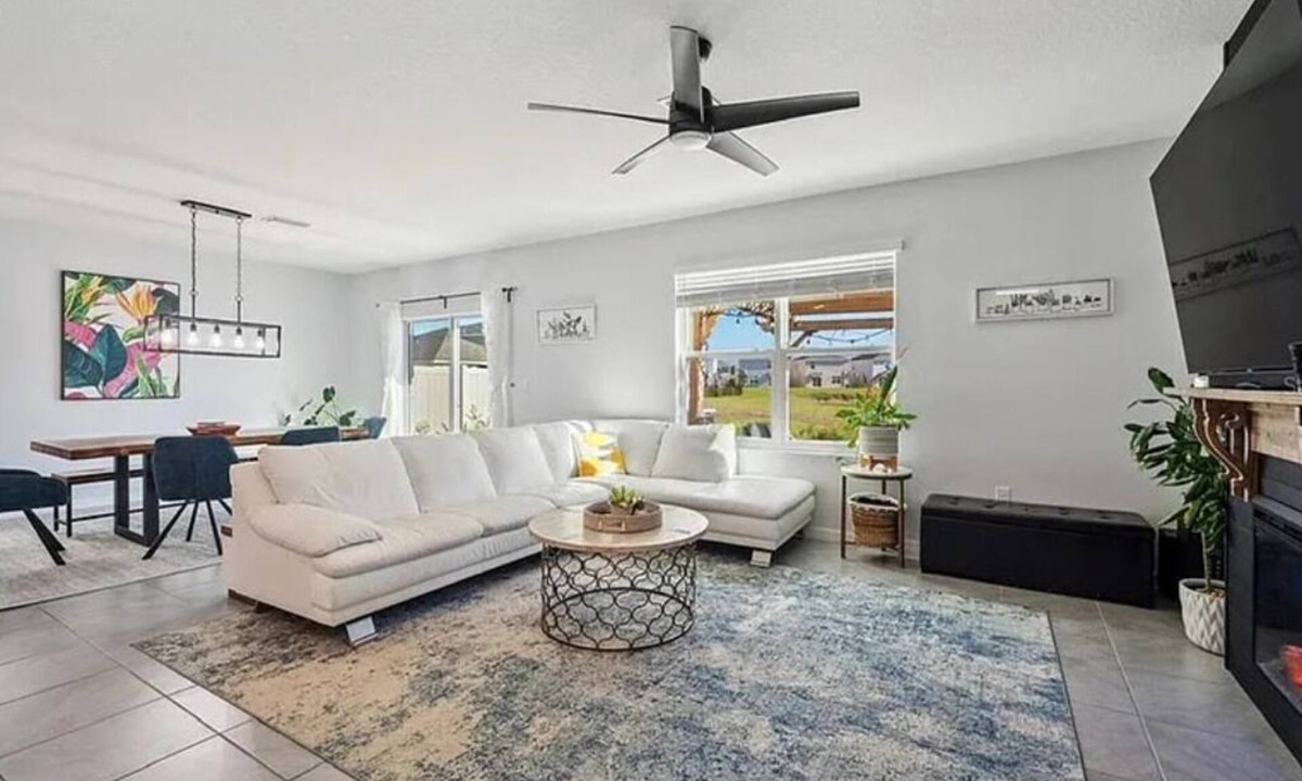 Land O' Lakes House | Stylish 4BR/2.5BA Home in Central Odessa—Ideal for Groups!