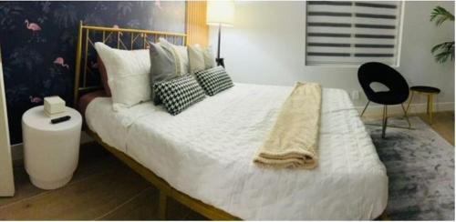 Miami Shores House | Stylish Room close to everything in Miami
