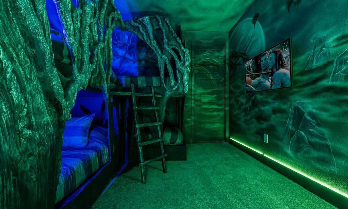 Reunion House | Stylish Villa with Unreal Themed Bedroom at Reunion