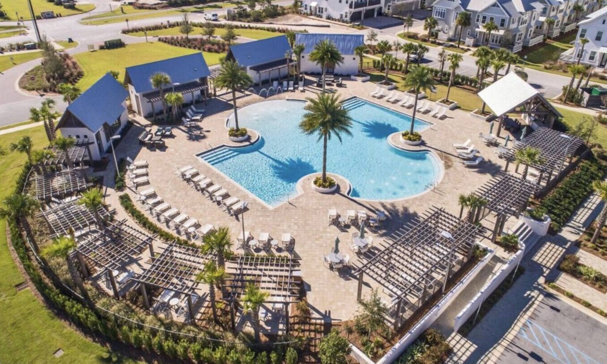 Thomas Drive Villa | Summer Fun on 30A | Bikes, Bunks + Beach Days