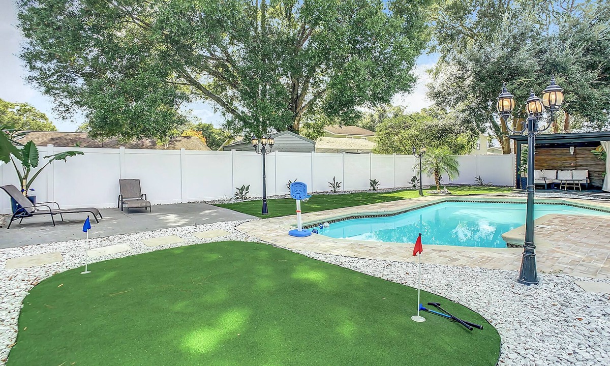 Country Place House | “Sunny Retreat” Pool & mini Golf