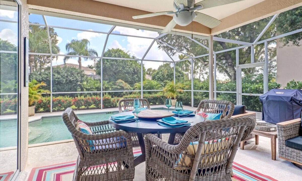 Central Naples House | Sunshine days! Stunning pool home. Gated community
