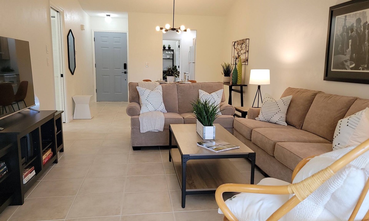 Citrus Hills Condo | SUPER SUMMER SALE Available from June to October for only 100 per night w pool