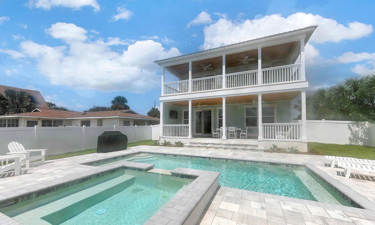 Laguna Beach Estates House | Surf-N-Santa, 6 BR/4 BA, Private Pool with Hot Tub, West End PCB, Sleeps 18