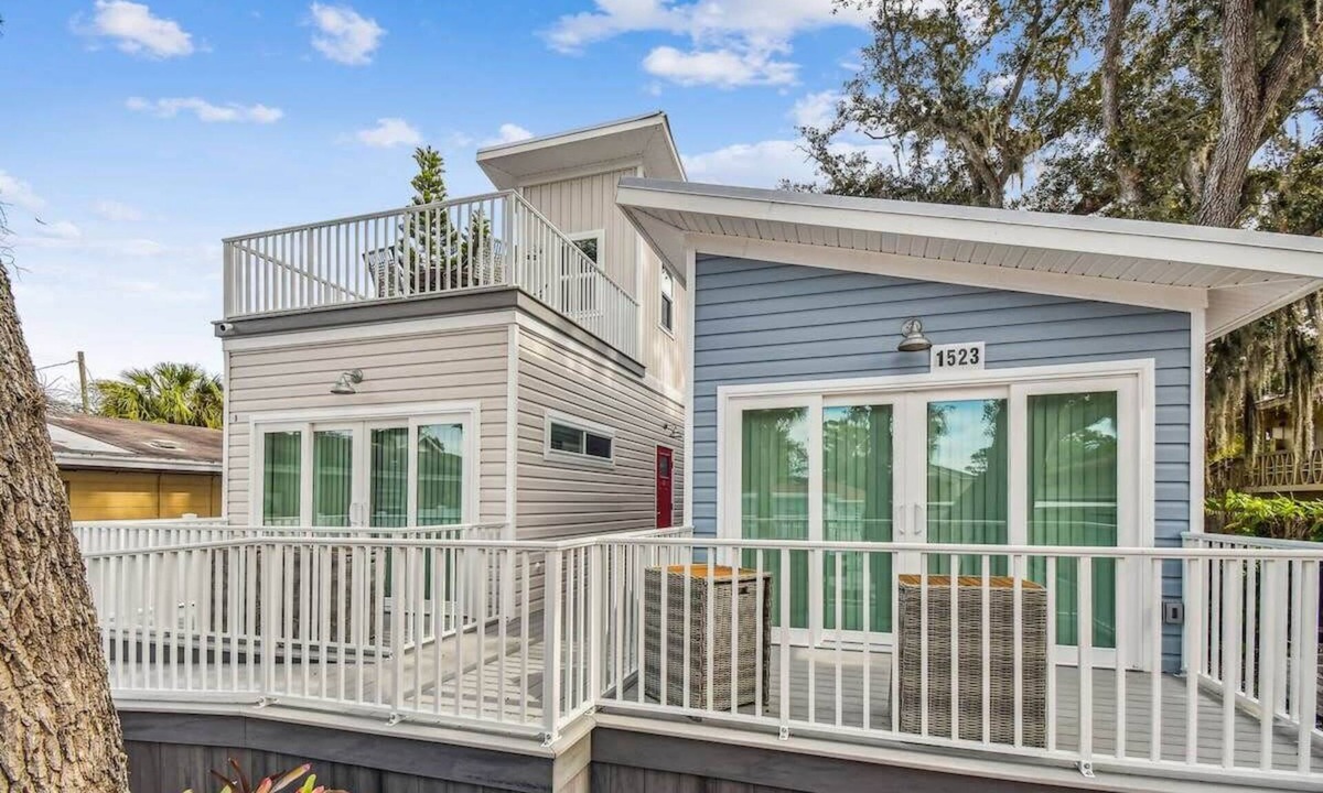 Dunedin House | Surf Shack Tiny Home on Pinellas Trail w/Heated Pool! Walk or Bike to Downtown Dunedin!