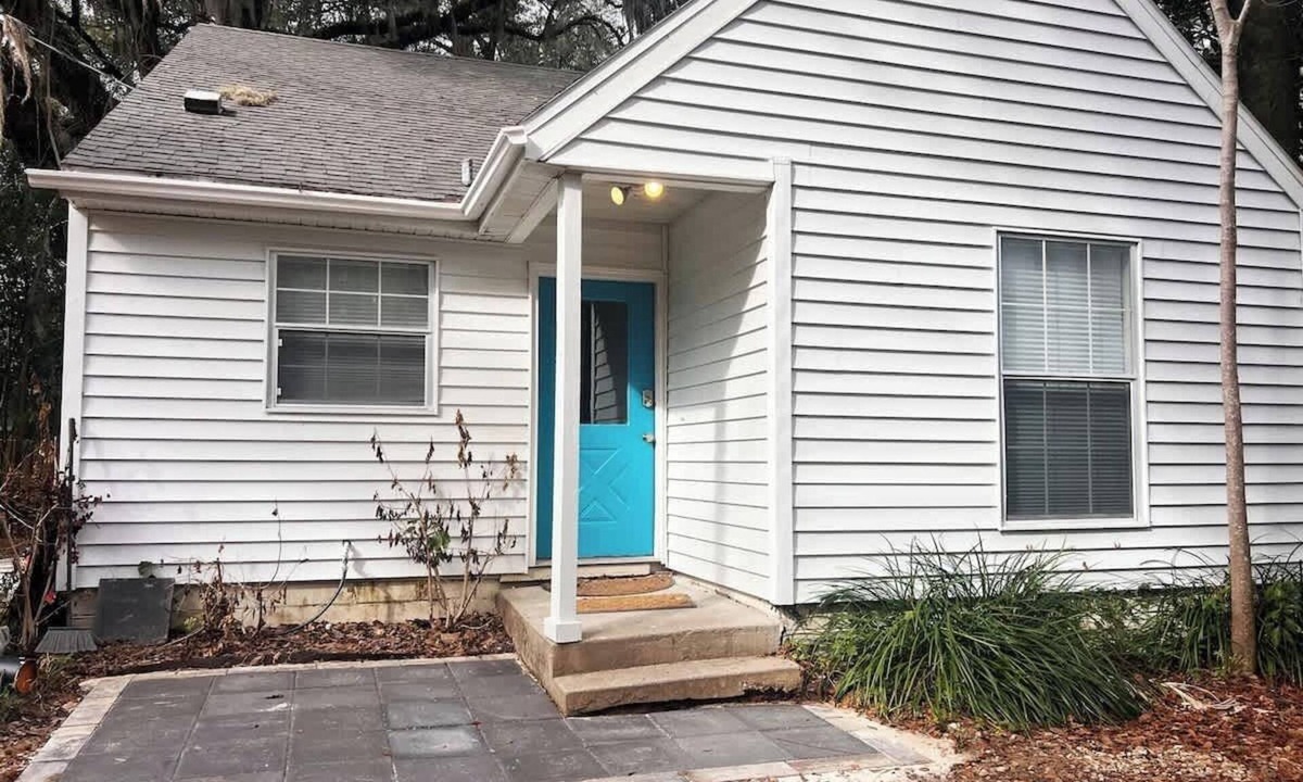 Gainesville House | Swamp Terrace- CLOSE to the University of Florida