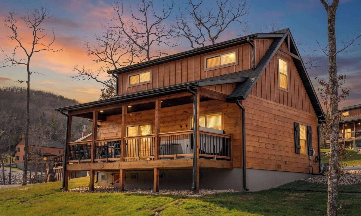 Branson Cabin | Tall Timbers Cabin! EV Charger!