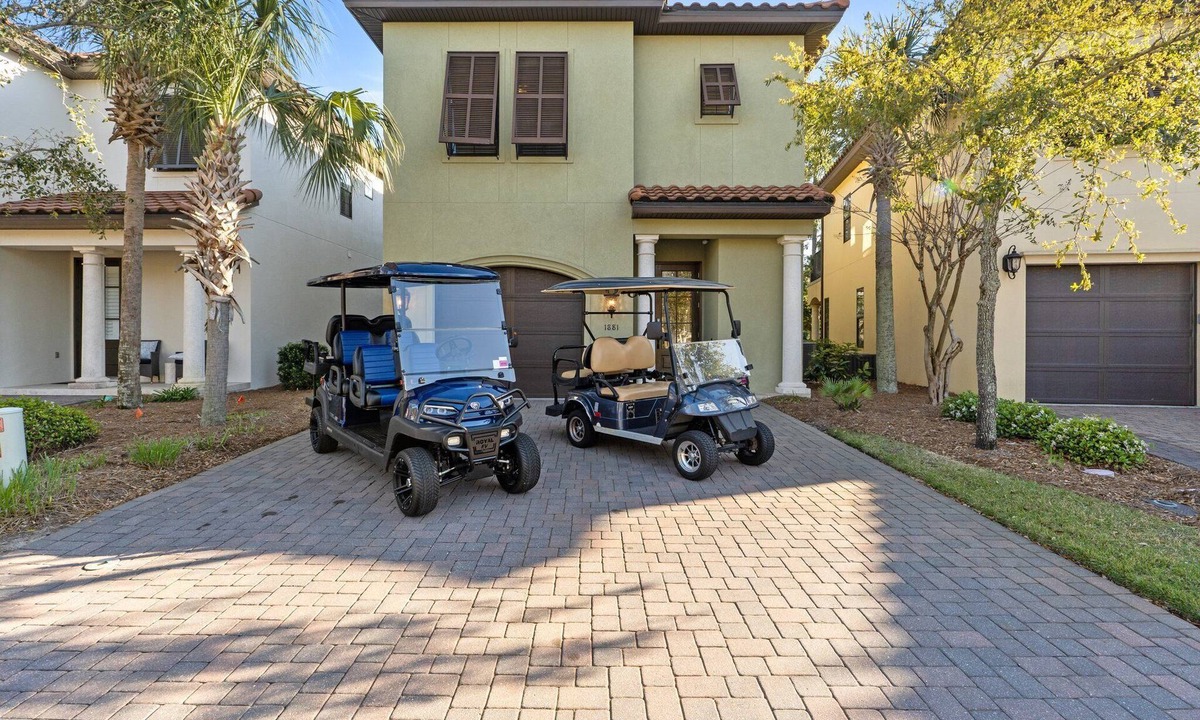 Villa Lago House | 🌊Tees & Tides | 2 Golf Carts | Golf Course Views | FREE Golf ⛳