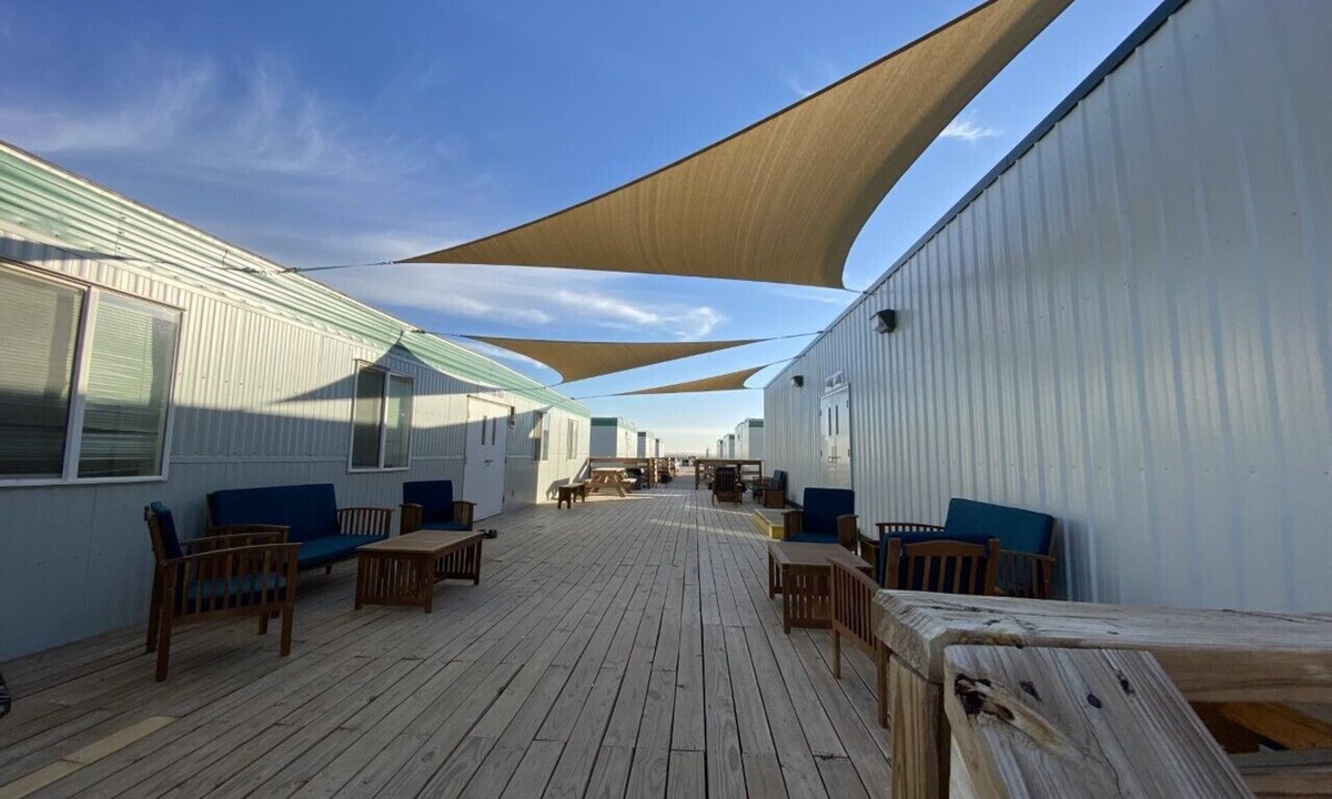 Pecos Hotel | The Armadillo Hotel Orla