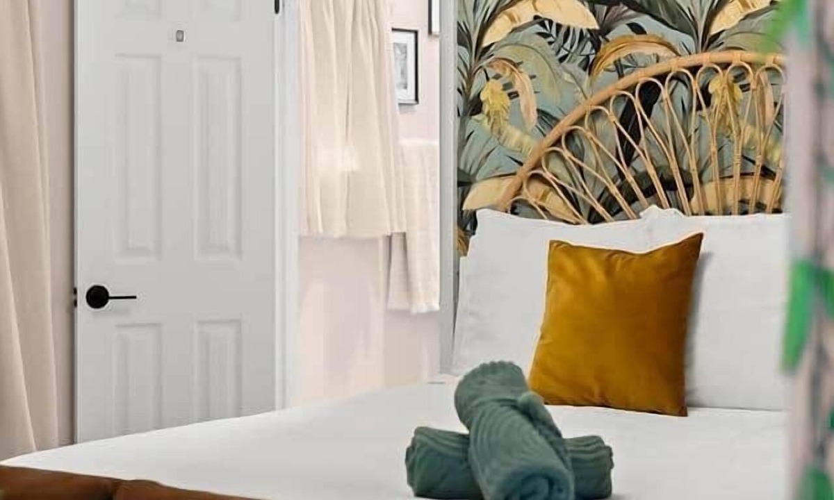 Downtown Orlando House | The Boho Jungalow Private | HotTub I Downtown