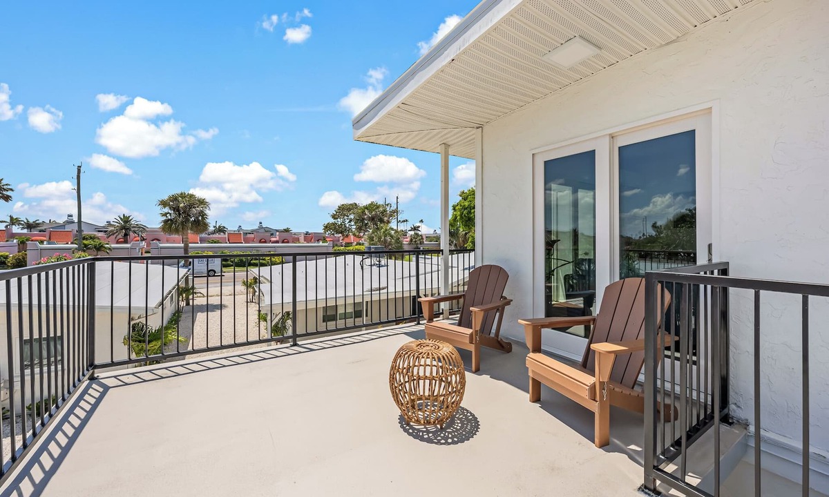 Parsuns To Cocoa Beach Apartment | The Drift