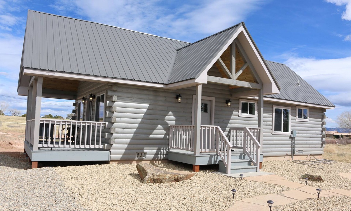 Lewis Cabin | The Goodman Cabin @ Kokopelli Cabins 17 miles to the entrance of Mesa Verde
