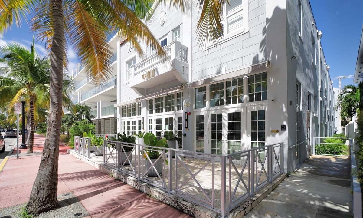 South Pointe Hotel | The Julia hotel By At Mine Hospitality