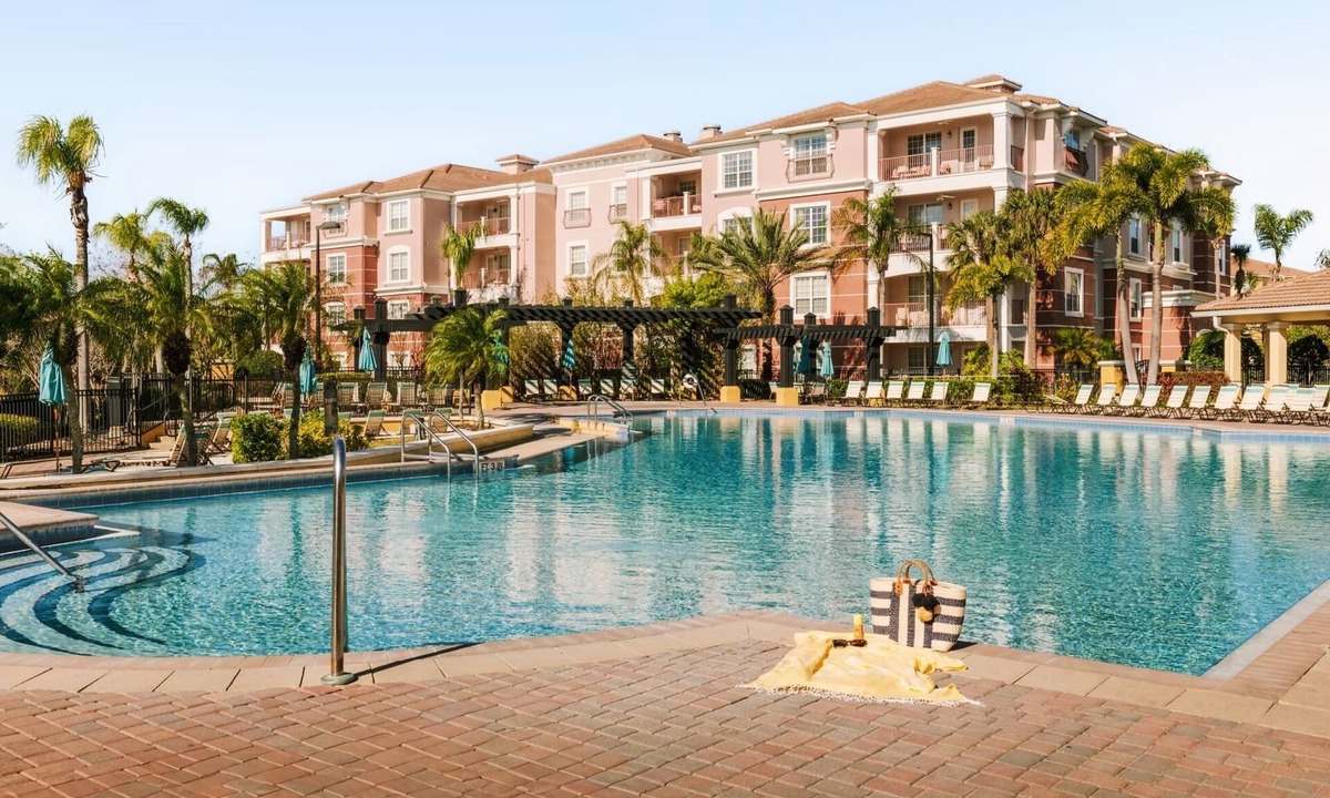 Florida Central Atlantic Coast Resort | The Magic Getaway 3BR Vista Cay Resort Pools Gym Games