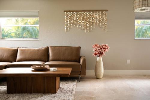 East Naples House | The Morning Star Spa & Private Mini Beach Close to everything