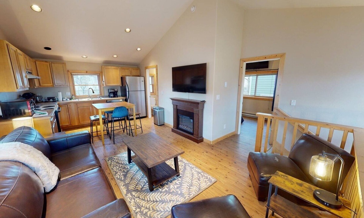 Gunnison Apartment | The Mountaineer Apartment - Gunnison