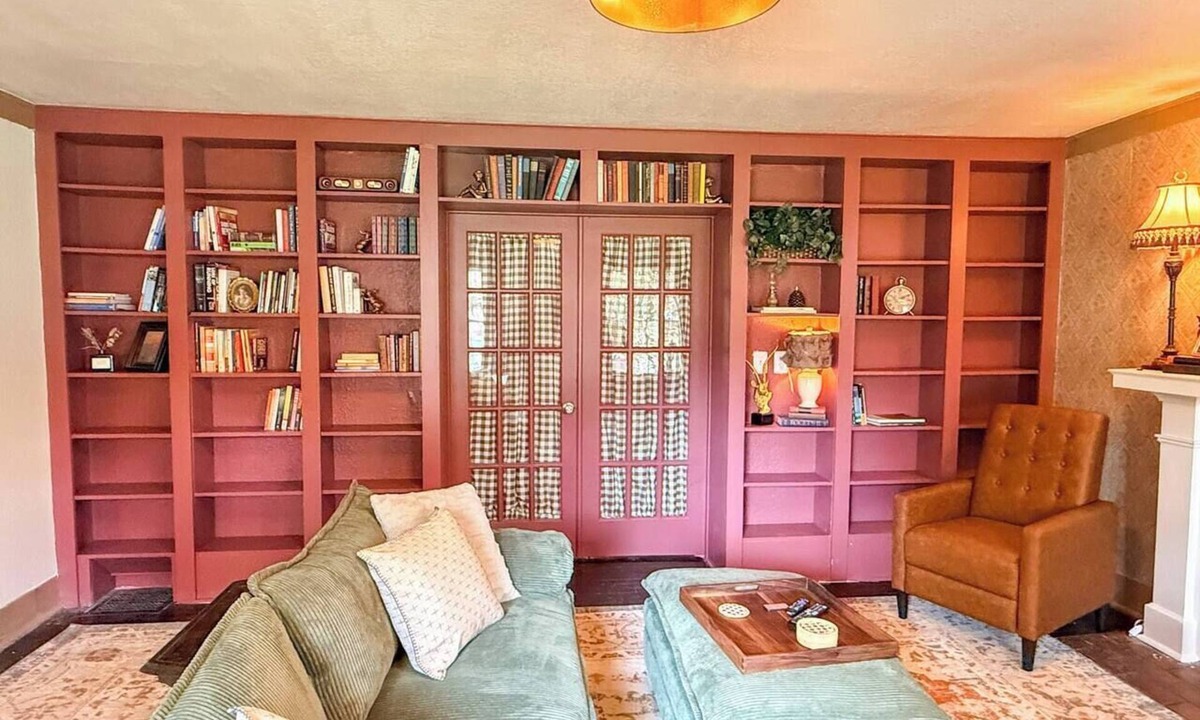 Kansas City House | The Nook - Walk to KC streetcar, Nelson & Plaza!