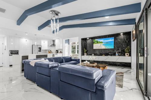 Naples House | The oak house