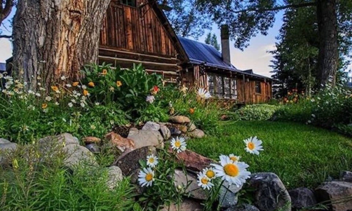 Crested Butte House | The Original Ice House- History at its Finest only