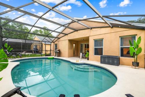 Sandy Ridge Villa | The Sunny - Theme Parks , Heated Pool , Grill
