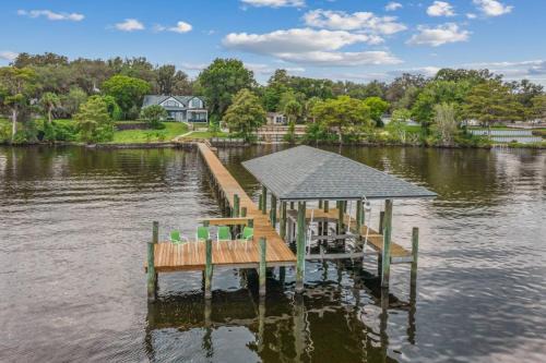 Green Cove Springs House | The W River Retreat in Green Cove Springs, FL