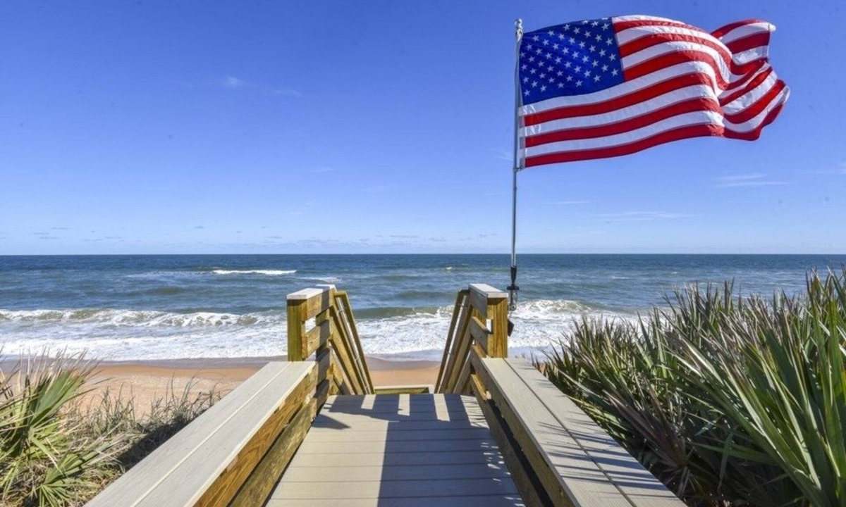 Painters Hill Apartment | The White House On Flagler Beach - Unit 12 1 Bedroom Apts