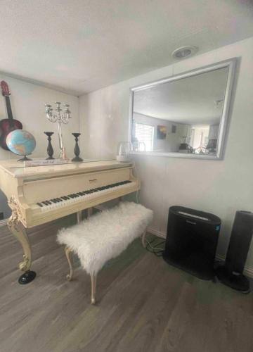 Bearss Plaza Apartment | Tiny but cozy manufactured house