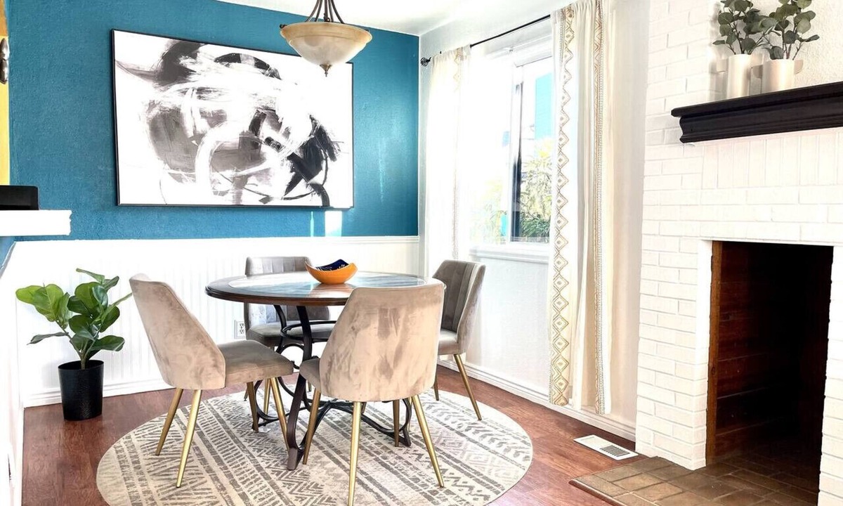 Carmody House | Townhome with Dedicated Workspace, WIFI, Garage