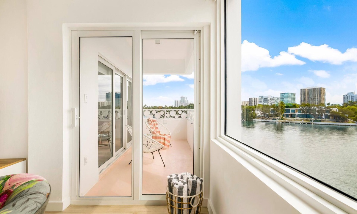 Bay Harbor Islands Apartment | Tranquil 2BR in Miami: Waterfront Views