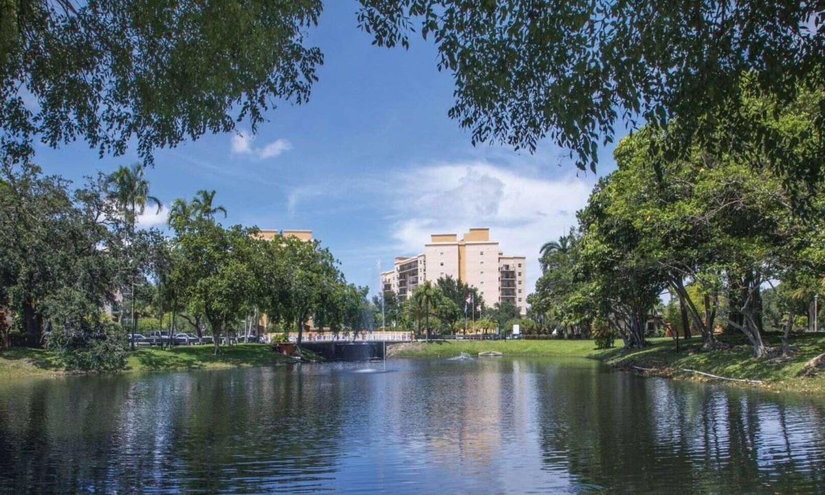 Survey Creek Resort | Tropical Haven In Pompano Beach-Wyndham Palm-Aire - 2 Bedroom
