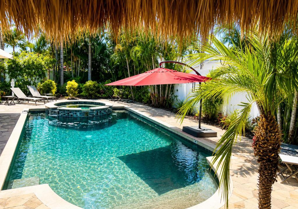 Bradenton House | Tropical Oasis 10th