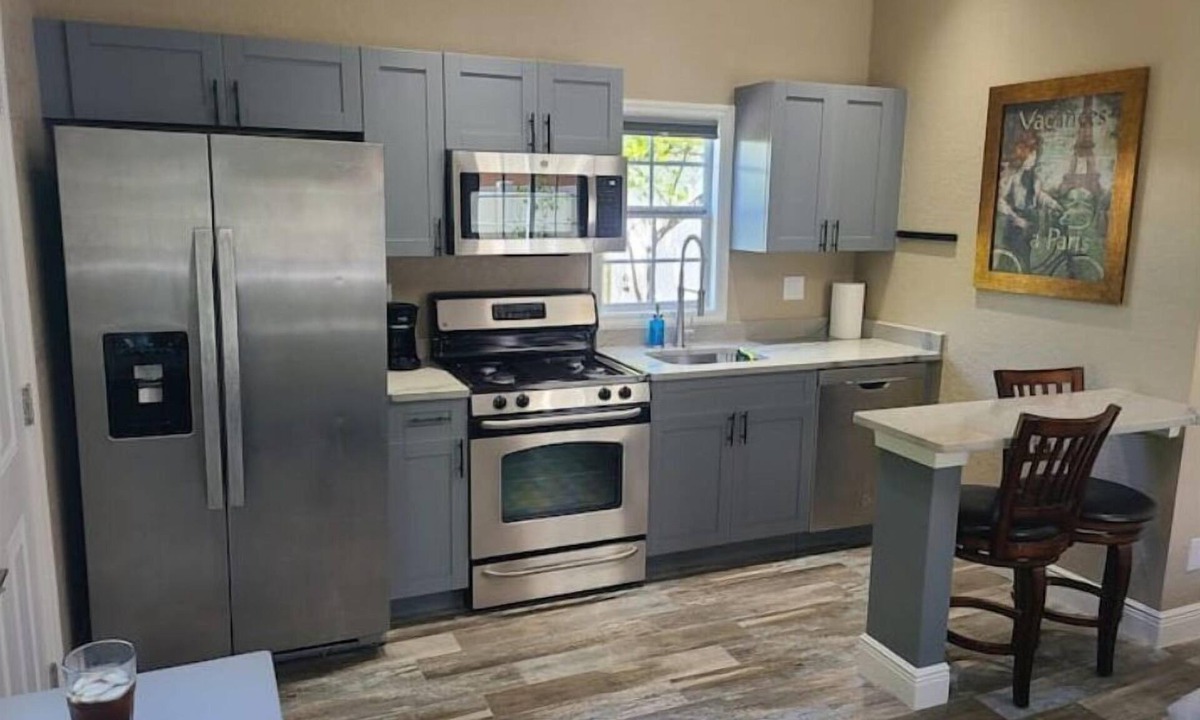 Pinecrest West Park Apartment | Tropical Paradise studio #3