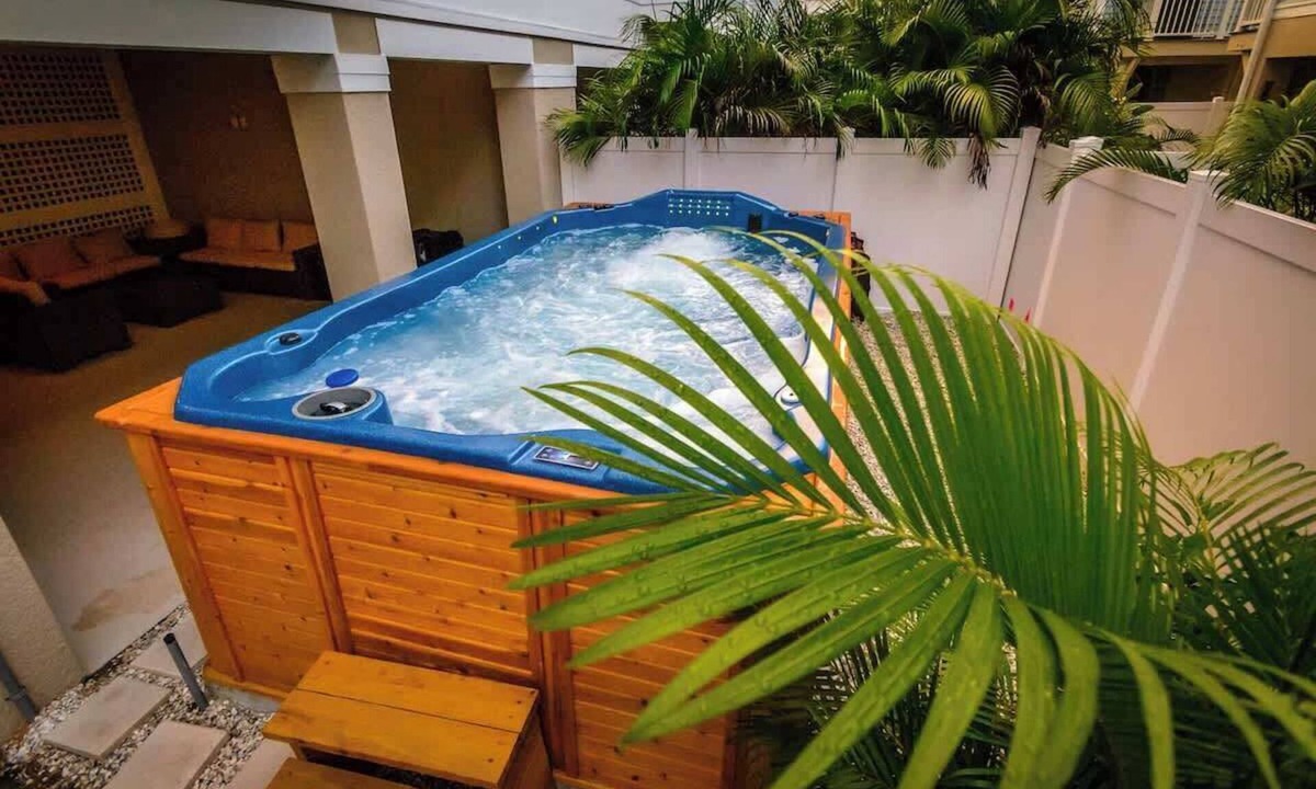Redington Beach House | Tropical Treasure Villa - Large Swim Spa
