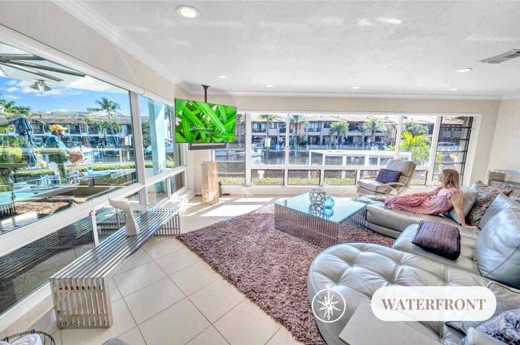 Coral Ridge Apartment | Two-floor Suite Heated pool Dock Access Quiet Neighborhood SaltAire One RESlDENCES
