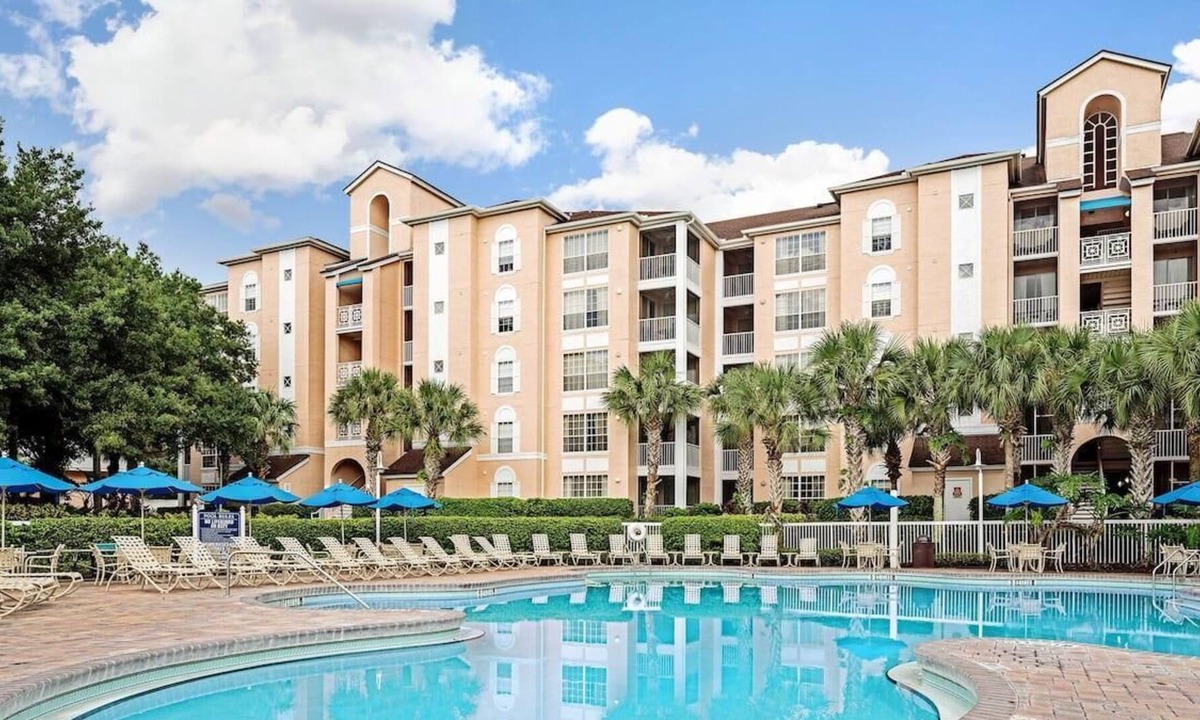 Florida Central Atlantic Coast Resort | Two Great Units, Day Trips to Daytona Beach and or Tampa St. Petersburg!