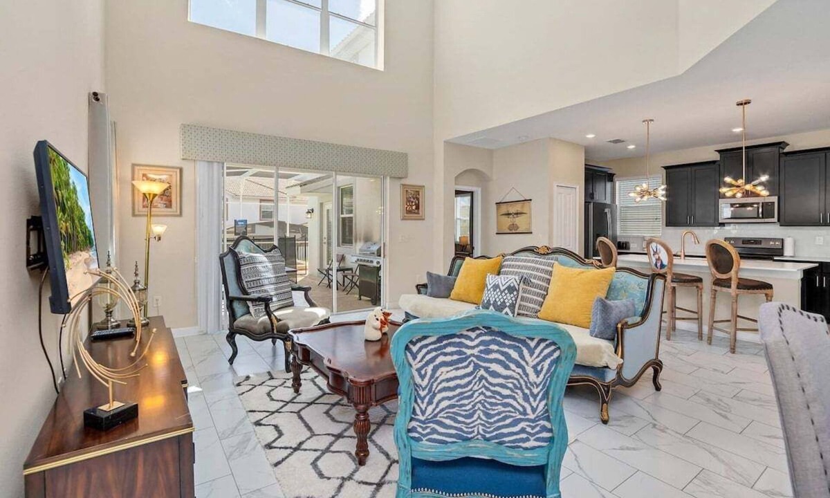 Davenport Villa | Ultimate 5Br Villas With Pool/Spa (1555FD)