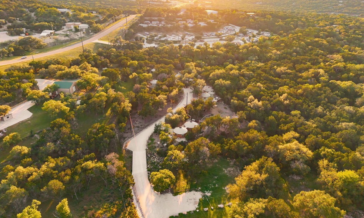 Canyon Lake Cabin | Ultimate Group Getaway at Canyon Lake - Sleeps 33!