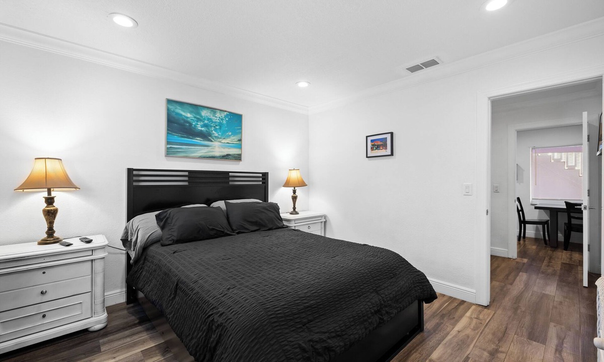 East Fort Lauderdale Villa | UNIT 3 LAUDERDALE BY THE SEA Updated Two Bedrm/1st floor 200+- steps to beach