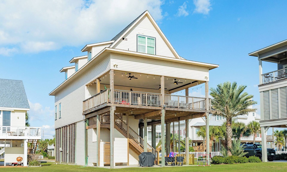 Pointe San Luis House | Unobstructed Beach Views * Steps to Sand * 5BR Sleeps 14