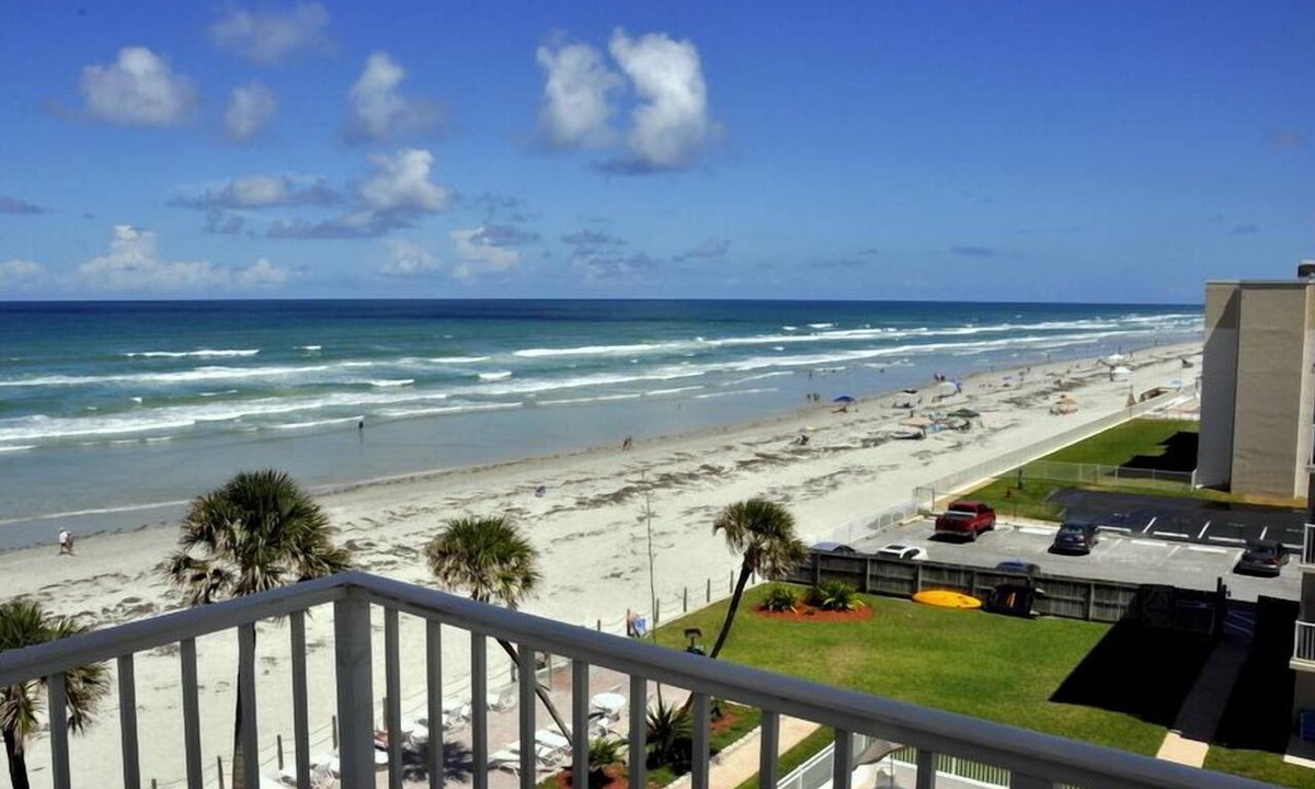 New Smyrna Beach Condo | Updated! Direct Ocean Front/Corner Unit! NoDriveBeach of New Smyrna !