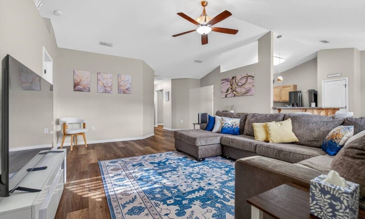 Bagdad House | Very Clean, Spacious and Comfortable Home Near Pensacola
