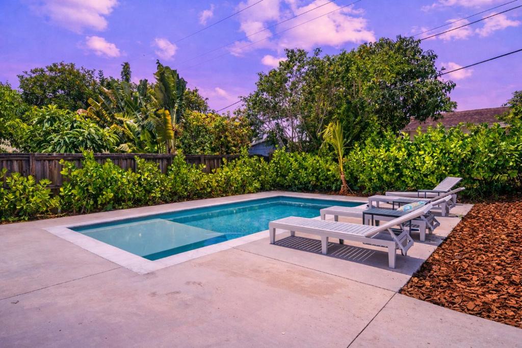 West Palm Beach House | Villa Azul Pool Guest House Northwood Hills