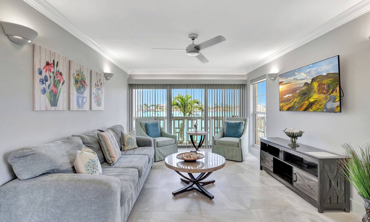 Marco Island Condo | Villa de Marco, Water-front - 2-bedroom condo on Marco Island with Washer Dryer