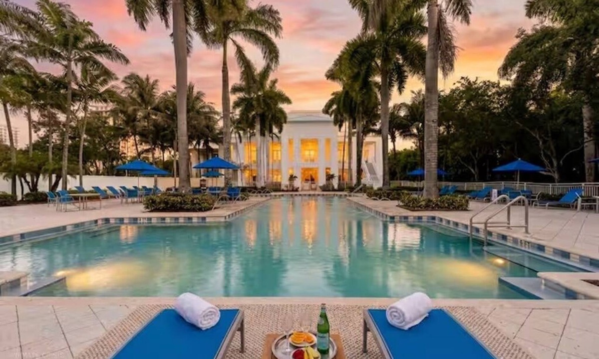 Doral Resort | Villa Verde Resort Pool Spa Gym MIA Airport